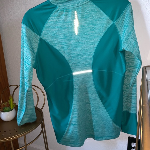 Workout Jacket - Picture 3 of 4